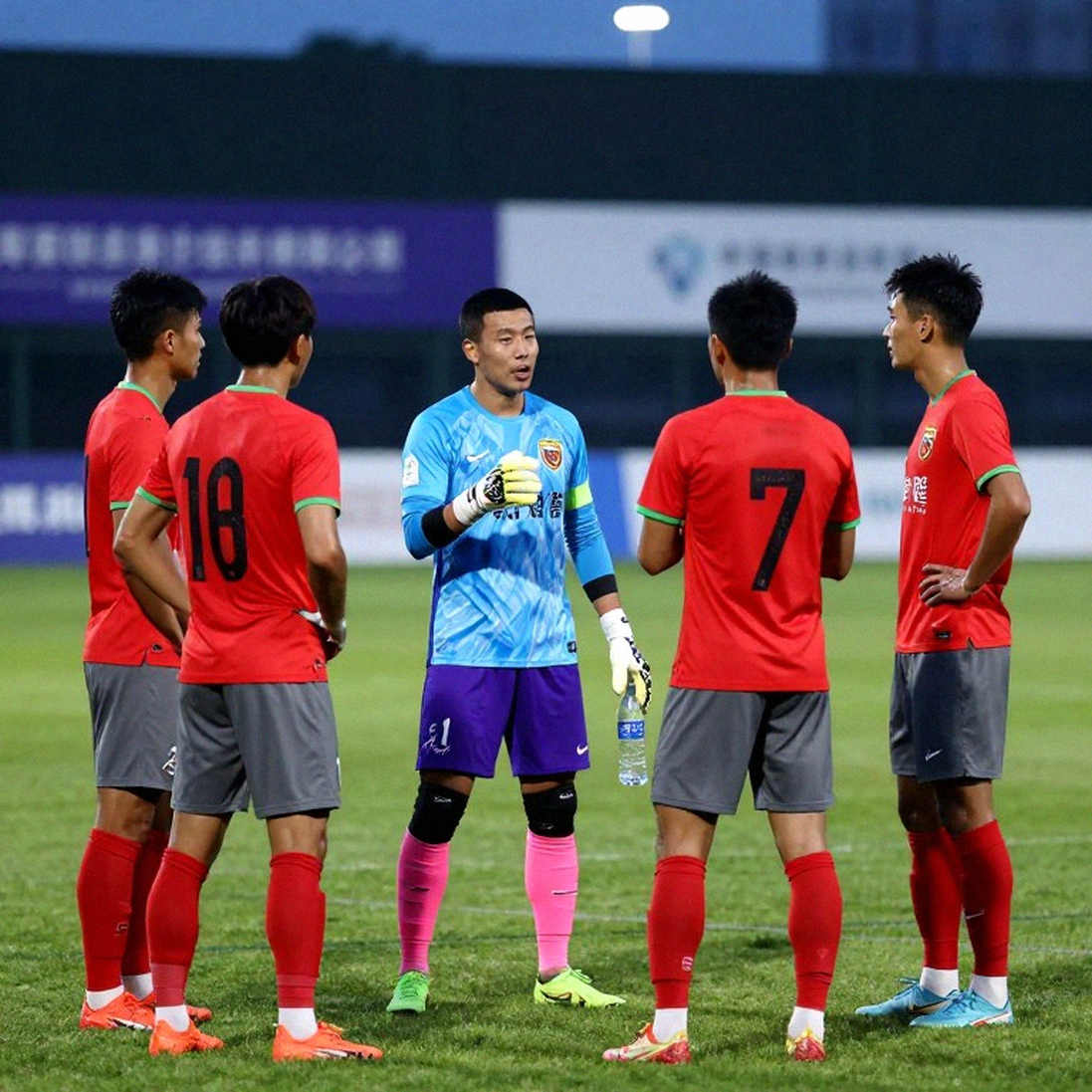 U23 Thái Lan trước bài kiểm tra Hồng Kông: Tấm vé tứ kết và lời cảnh báo sau màn ngược dòng 3-2