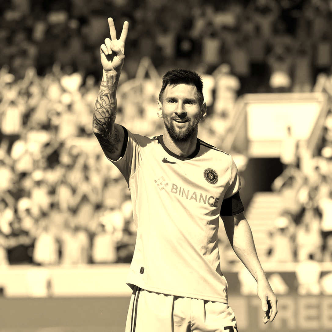 Fenerbahçe dẫn Slavia Prag: Hai bàn trong 11 phút và lỗ hổng phòng ngự chuyển trạng thái