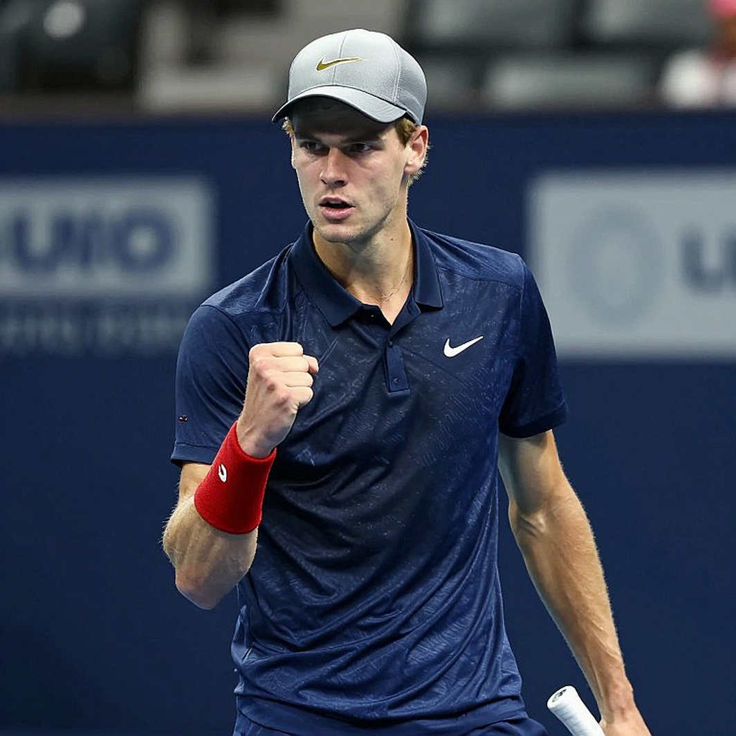 Từ 165 lên 27 live: Alexander Blockx và hoá đơn thể lực ở Flushing Meadows