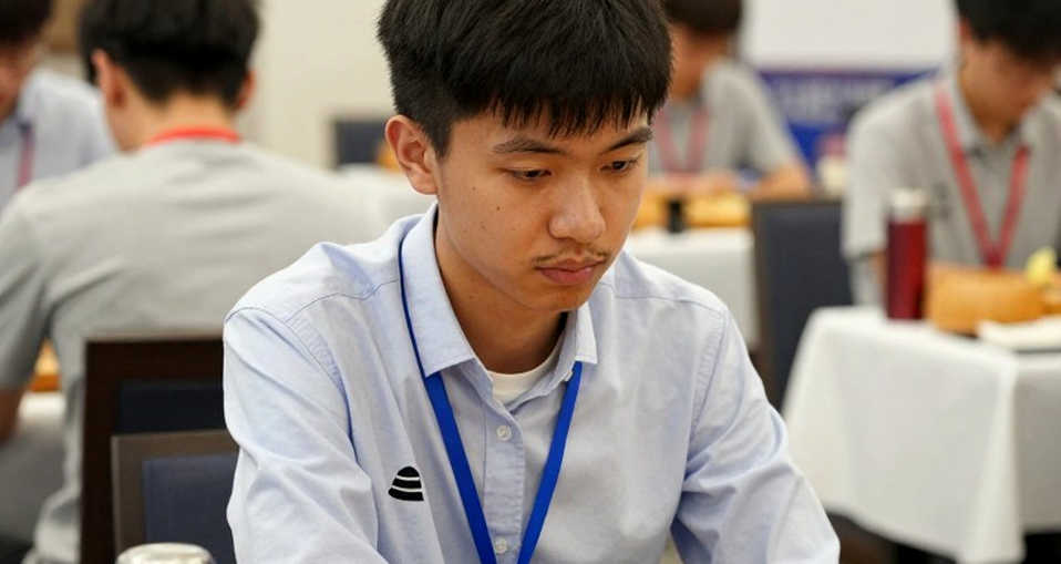 5 e5!: vũ khí khai cuộc được bán bằng niềm tin, không bằng dữ liệu