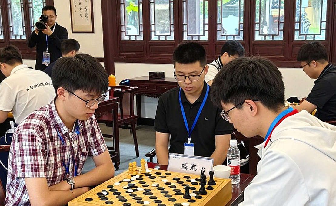 Firouzja Beats Carlsen in 49 Moves: Global Chess League 2026 and the Game Decided by the Clock