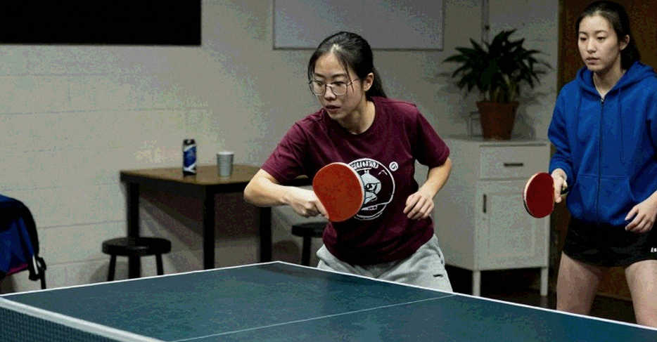 Chín tầng trầm tích trống rỗng: nghề đưa tin bóng bàn khi bảng dữ liệu không có một dòng nào