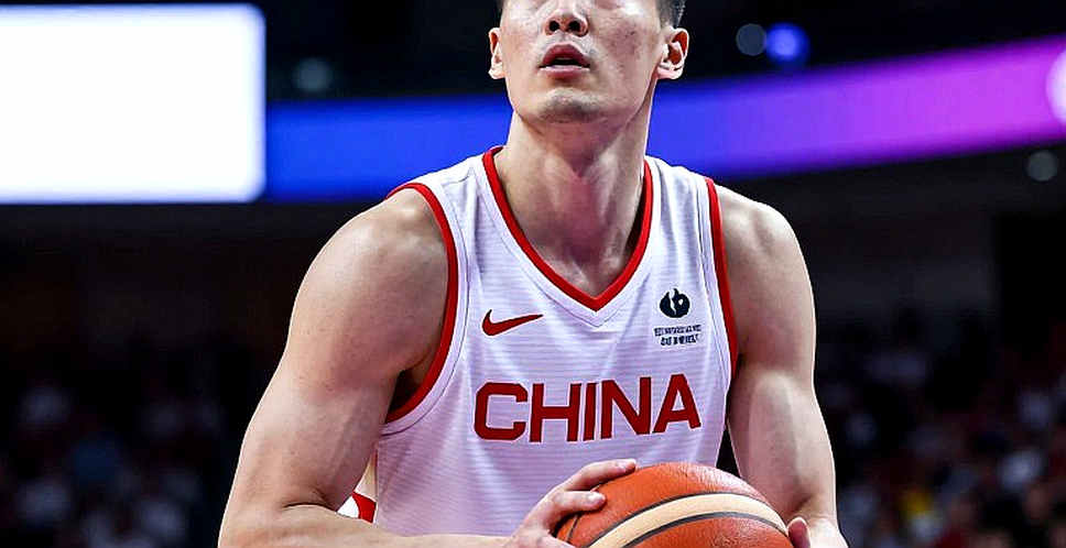Sổ tay Magic Moves và canh bạc mười lăm năm của bóng đá nữ Việt Nam Sổ tay Magic Moves và canh bạc mười lăm năm của bóng đá nữ Việt Nam