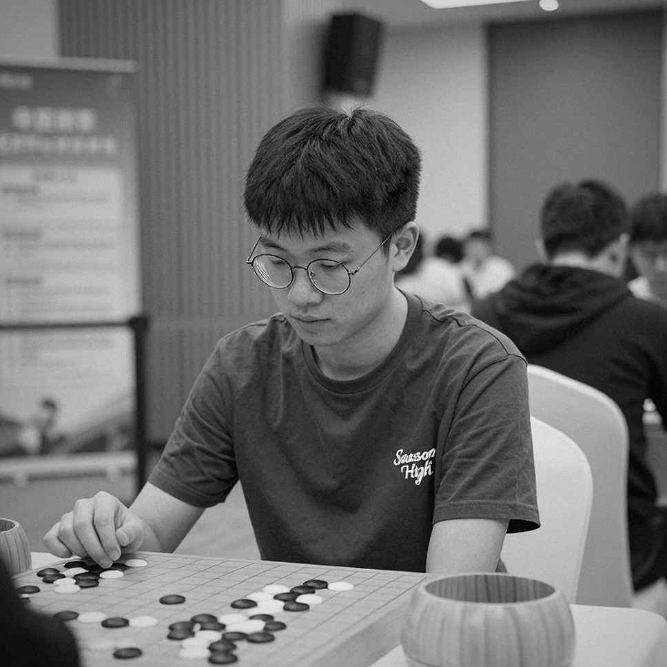 Ghế Chủ tịch FIDE và cái tên bị đặt sai trong bản tin cờ vua Ghế Chủ tịch FIDE và cái tên bị đặt sai trong bản tin cờ vua