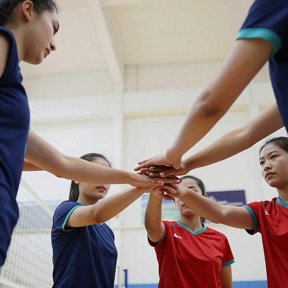 Set 38-36, hàng chắn 12,5 và chuỗi 58 trận gãy — SMU kéo Pitt trở lại mặt đất bằng một bài học về sự cân bằng