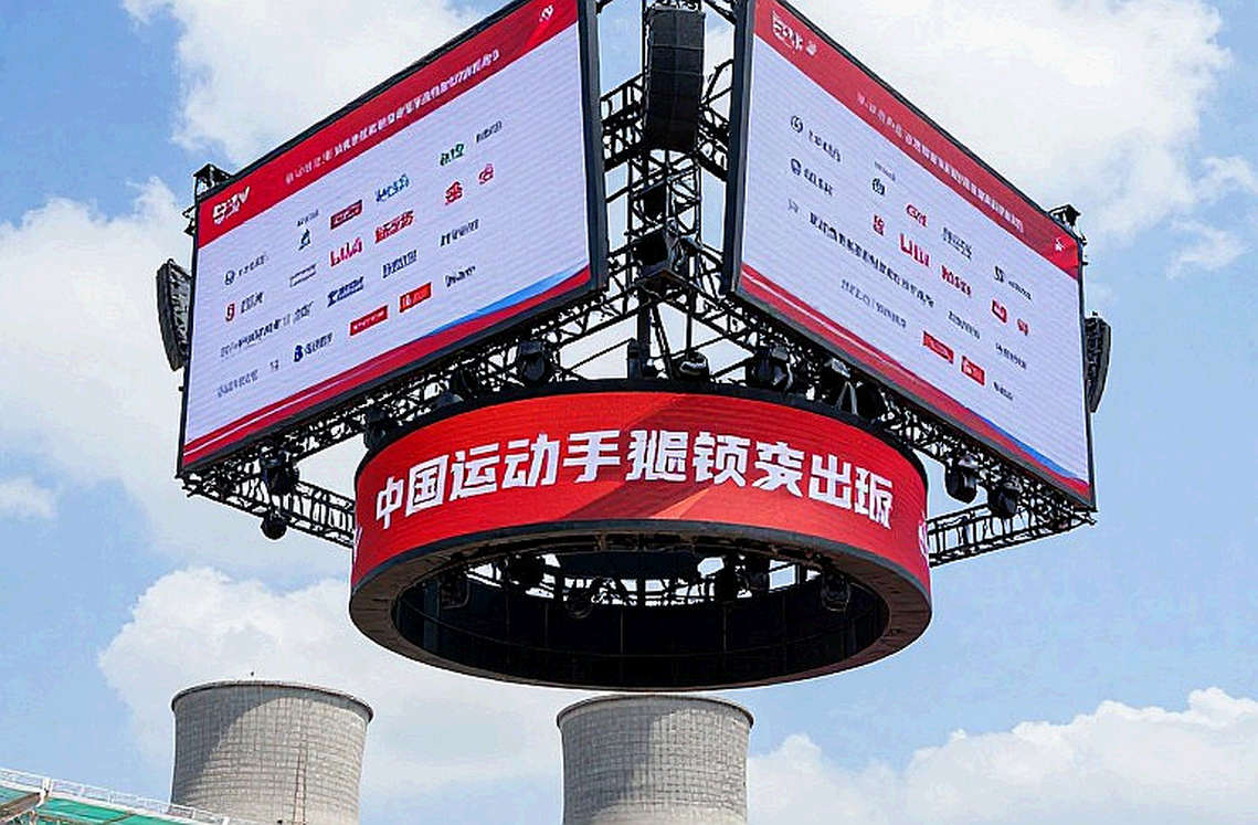 Cuộc đua 10 mét giữa Mai Trung và Đan Quyết: Đọc VM Nghệ An 2026 qua lăng kính dữ liệu và tâm lý bền bỉ Cuộc đua 10 mét giữa Mai Trung và Đan Quyết: Đọc VM Nghệ An 2026 qua lăng kính dữ liệu và tâm lý bền bỉ